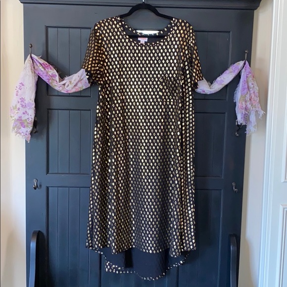 LuLaRoe Dresses & Skirts - LuLaRoe Elegant “Carly” Dress